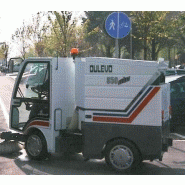 Dulevo 850 Mini équipée d'une largeur de balayage de 1600 mm