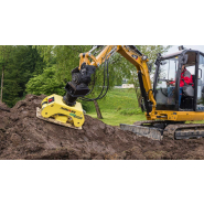 Plaque vibrante de compactage adaptable pour mini-pelles 2 à 5 tonnes - Ammann France - APA 20/40_1