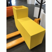 Assise urbaine sur mesure en résine Ultra® - Mobilier intérieur et extérieur résistant_1