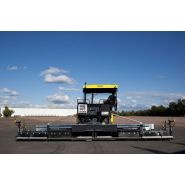 Finisseur autoroutier BF 800 C-2 - 800 t/h - 21300 kg - Technologie avancée BOMAG_2