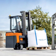 Chariot Multidirectionnel Électrique HUBTEX FLUX pour la manutention de palettes et charges longues en Isère et Rhône   -  disponible en achat neuf et en location de courte à longue durée_1