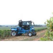 Machine agricole polyvalente 1074 tier 4 i