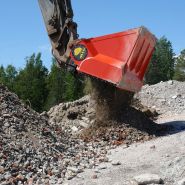 Allu D - Godets Cribleurs - Poids de 940 à 4080 kg - Pour Pelles jusqu'à 45 Tonnes et Chargeurs jusqu'à 30 Tonnes_1