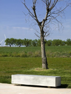 Banc en béton Gandhi avec coins arrondis - Blanc / Gris / Ocre / Finition petra 1 - 210 x 55 x 45 cm - 635 kg_1