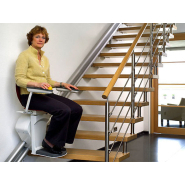 Fauteuil monte-escalier élégant et sur mesure pour seniors - OTOLIFT, ACORN - robustesse et sécurité_1