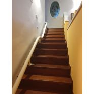 Fauteuil monte-escalier Vimec Capri - repose-pieds antidérapants, pour escaliers tournants - design sûr et esthétique_1