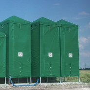 Silo respirant et durable pour granulés de bois, adapté à l'extérieur