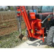 Tarière à construction mécano-soudée avec déport hydraulique pour vignes de 1m30 à 2m - Pare-fil et amortisseur_1