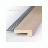 Nez de marche hêtre 60x22mm avec grille