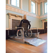 Plateforme élévatrice  - repliable et mobile pour accès fauteuils roulants - Terry Lift Mobile_1