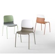 Chaise empilable klik, originale et élégante_1
