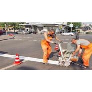 2K50 - Machine de marquage routier Hofmann - Largeurs de lignes standards de 10 à 50 cm - Moteur Honda 2,6 kW_1