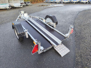 Remorque porte moto basculante DEBON ROADSTER MOTO 1V2 - 1 place - 1 essieu - PTAC 750 KG - Roadster Camp_1