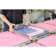 Impression sérigraphie - PCH Imprimerie - technique adaptée à textiles, plastiques et métaux_1