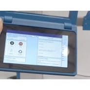 Robot collaboratif avec écran interactif et charge utile de 5 kg