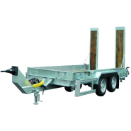 Remorque avec rampes réglables et assistance par ressorts