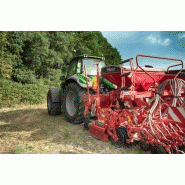 Outil agricole Kverneland CLI pour décompacter le sol