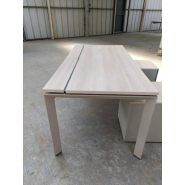 Bureau droit avec Passe Cable Steelcase 140 x 80 cm - Design élégant et minimaliste d'occasion_1