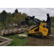 Mini-chargeuse RANGER 300T équipée de chenilles pour stabilité accrue