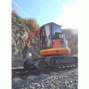 Mini-pelle rail-route avec châssis chenillé