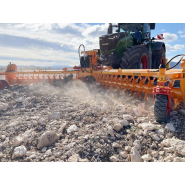 Aligneuse de pierres frontale pliable avec attelage sur relevage avant_1