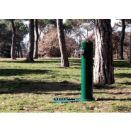 Fontaine à boire Egea UM510-1 - acier vert RAL 6005 avec robinet poussoir nickelé_1