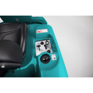 Balayeuse autoportée Rider 1201 EB - idéale pour grandes surfaces, largeur 1210 mm, bac 85L_1