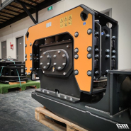 Multi-outils vibrant Plury Malaguti - accessoires modulables pour compactage, découpe et enfoncement - 10 modèles pour excavatrices de 1 à 40 tonnes_1