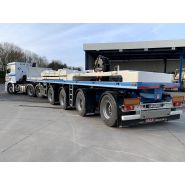 Max410 conçue pour transporter les composants et contrepoids de grues