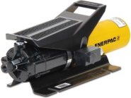 PA133 - Pompe à pied hydraulique pneumatique - 589 cm3 d'huile utile - 0.13 l/m débit d'huile à 700 bar_1