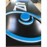 Caisson lumineux aluminium fraisé - Aztarna - avec ou sans lettres en relief et éclairage LED_1