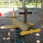 Avion Bois sur ressort_1