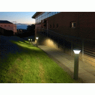 Borne lumineuse d'éclairage public / led / 10 - 30 w / en aluminium et bois / 1 - 2.3 m_2