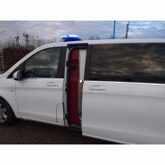 Intérieur équipé d'une ambulance Mercedes classe V 2015