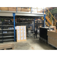 Cloison industrielle esthétique, solide et totalement modulable pour une gestion optimisée de vos zones de stockage et de vos surfaces de travail_1