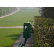 Taille-haie hydraulique avec coupe horizontale et verticale