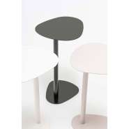 Table basse design, élégante, pratique et personnalisée, résistante pour vos collaborateurs et visiteurs_1