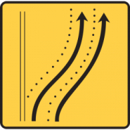 Panneau voirie temporaire KD8 ex6 - Changement de chaussée ou de trajectoire sur deux voies - WP Signalisation_1