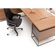 Bureaux de direction prestigieux en mélamine - GRID - Bürotime avec solutions d'électrification et rangements_1