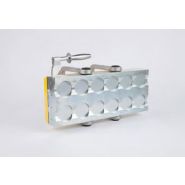 Aimant de levage - MLAY 1000 x 3 - Commande manuelle et crochets pivotants pour transport horizontal et vertical_1