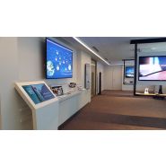 Borne indoor interactive 3D - modèle Marina - ViaDirect avec écran 32 ou 43 pouces haute luminosité_1
