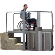 Élévateur compact  - Dispositif breveté de franchissement des marches d'escalier - HETEK - VERRAlift LM_1