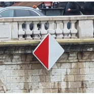 Panneau fluvial A10 - interdit en dehors de l'espace indiqué_1