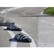 Séparateur de piste cyclable Gota VBA21 - en PVC recyclé avec peinture réfléchissante_1