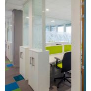 Cloison amovible 85 mm d'épaisseur avec huisserie et porte bi-affleurantes