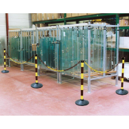 Balisage temporaire - poteaux plastiques rouges et blancs ou jaunes et noirs - ref : 111380_1