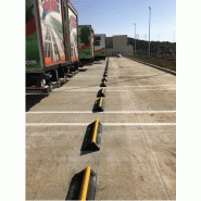 Butée TruckStop - cale de roues en caoutchouc recyclé pour poids lourds et véhicules grands gabarits - fixation solide_1