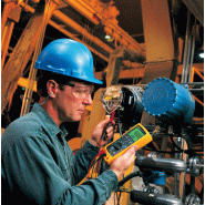 FL789 - Calibrateur de process portable robuste avec multimètre numérique et calibrateur de boucle intégré - FLUKE_1