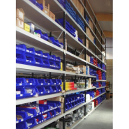 Rayonnage mi-lourd en acier galvanisé - Stockage manuel industriel pour charges lourdes et volumineuses - 700 kg par niveau_1