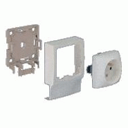 Adaptateur blanc pour moulure - PVC - H. 9.4 cm x P. 3.8 cm - Normes NF EN 50085-2-1 NF C 15-100_1